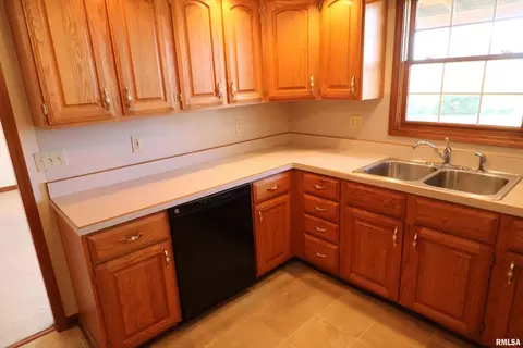 1713 Quail Run, Marion, IL 62959 photo 27