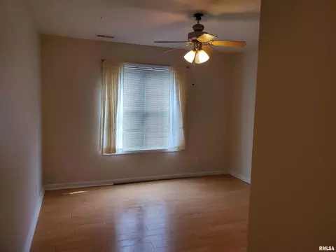 1410 Persimmon Dr, Marion, IL 62959 photo 24