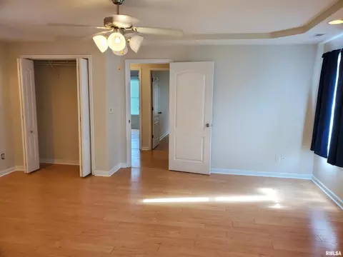 1410 Persimmon Dr, Marion, IL 62959 photo 15