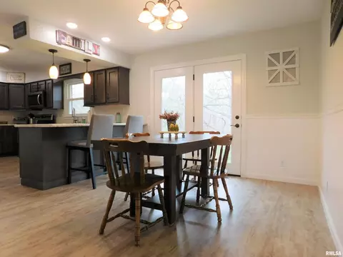 2671 Farthing Rd, Odin, IL 62870 photo 5