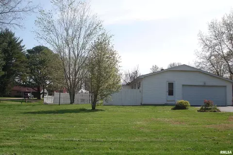 1221 E Poplar St, Herrin, IL 62948 photo 25