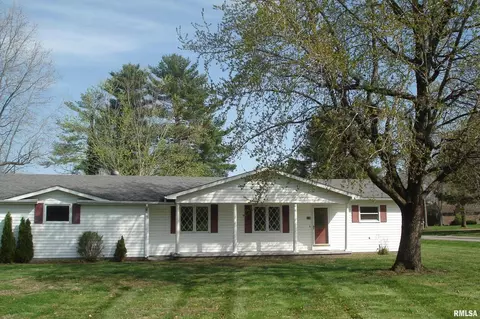 1221 E Poplar St, Herrin, IL 62948 photo 22