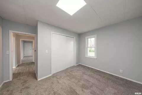 1420 E Main St, Benton, IL 62812 photo 11