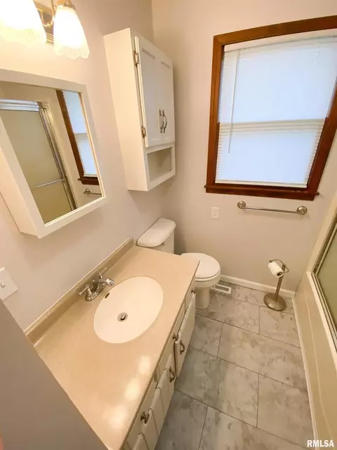 400 Hickory St, Flora, IL 62839 photo 36