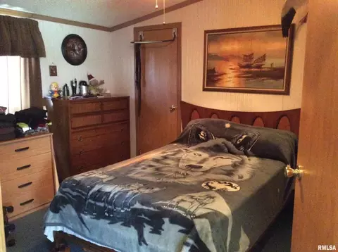 102 N Garrison St, Christopher, IL 62822 photo 27
