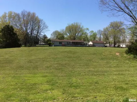 102 N Garrison St, Christopher, IL 62822 photo 48