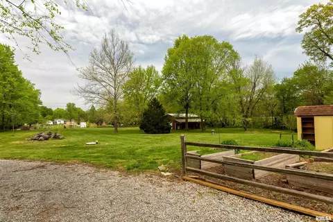 1608 White Pine Ln, Herrin, IL 62948 photo 32