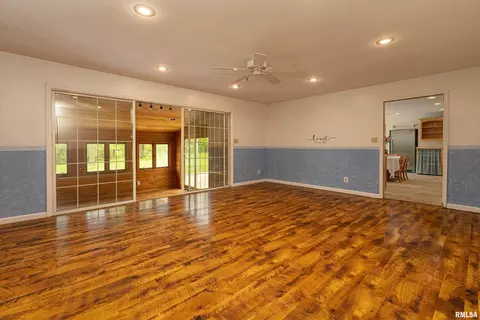 1608 White Pine Ln, Herrin, IL 62948 photo 6