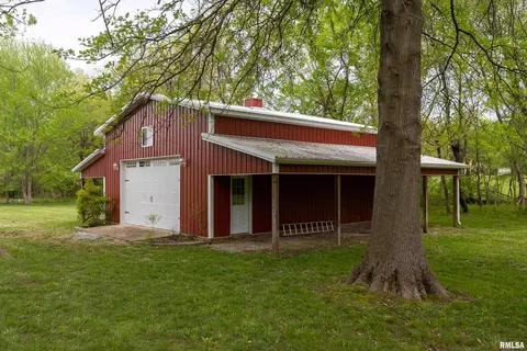 1608 White Pine Ln, Herrin, IL 62948 photo 33