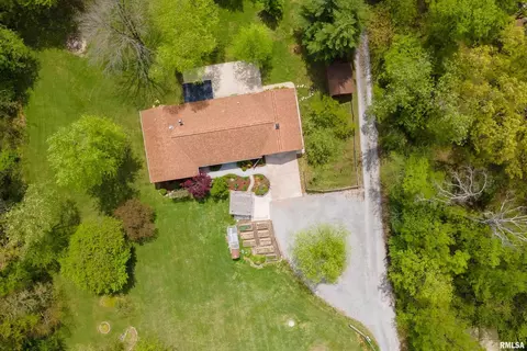 1608 White Pine Ln, Herrin, IL 62948 photo 26