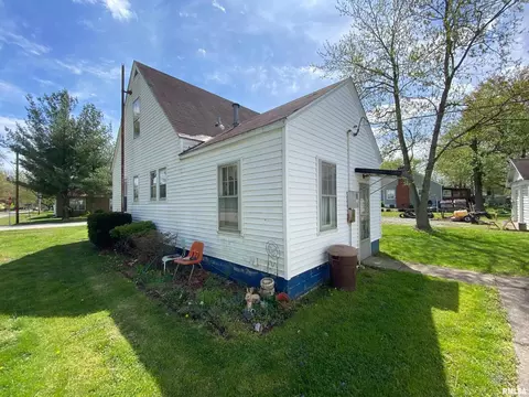 235 Park Ave, Flora, IL 62839 photo 6