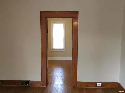 307 Forest St, Anna, IL 62906 photo 15