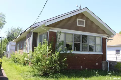 603 S Emma St, Christopher, IL 62822 photo 3