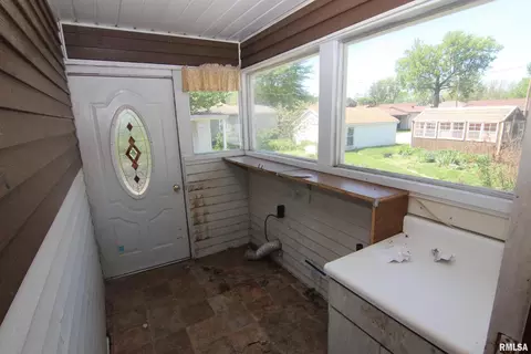 603 S Emma St, Christopher, IL 62822 photo 13