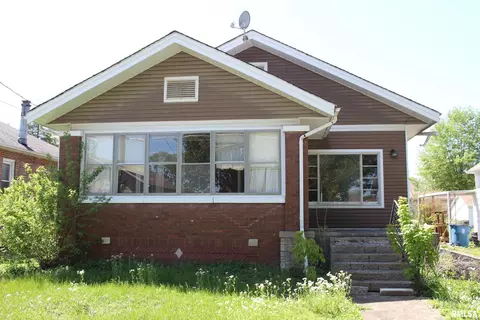 603 S Emma St, Christopher, IL 62822 photo 2