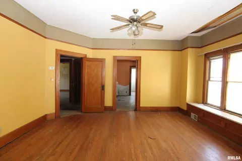 603 S Emma St, Christopher, IL 62822 photo 10