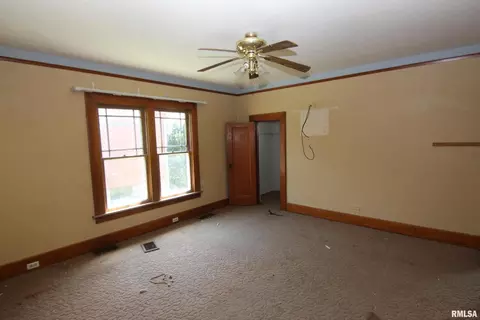 603 S Emma St, Christopher, IL 62822 photo 16