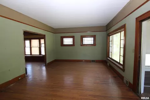 603 S Emma St, Christopher, IL 62822 photo 9