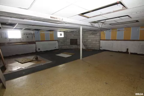 603 S Emma St, Christopher, IL 62822 photo 19
