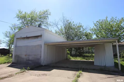 603 S Emma St, Christopher, IL 62822 photo 6