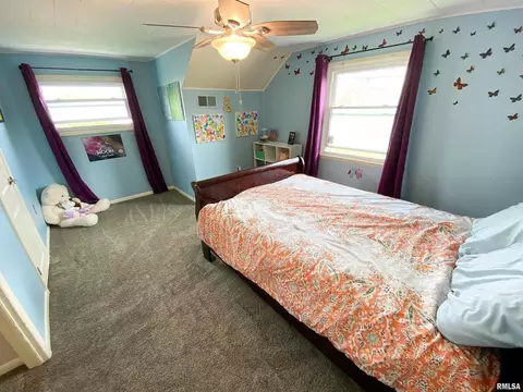 601 W 7th St, Flora, IL 62839 photo 35