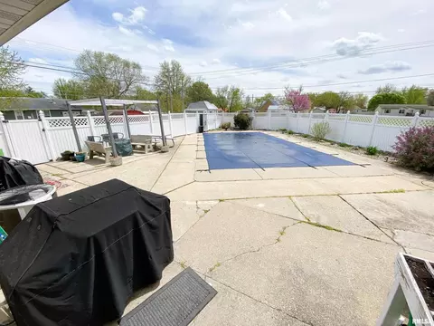 601 W 7th St, Flora, IL 62839 photo 50