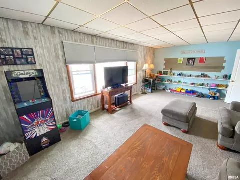 601 W 7th St, Flora, IL 62839 photo 18
