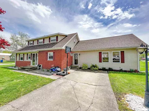 601 W 7th St, Flora, IL 62839 photo 57