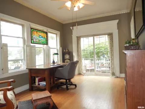 504 S Main St, Anna, IL 62906 photo 17