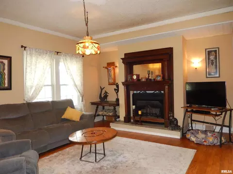 504 S Main St, Anna, IL 62906 photo 13