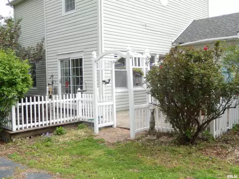 504 S Main St, Anna, IL 62906 photo 2