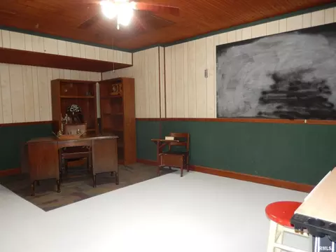 504 S Main St, Anna, IL 62906 photo 36