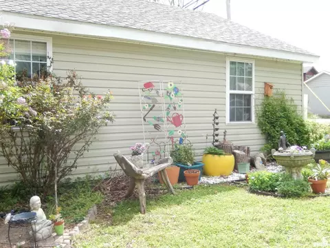 504 S Main St, Anna, IL 62906 photo 9