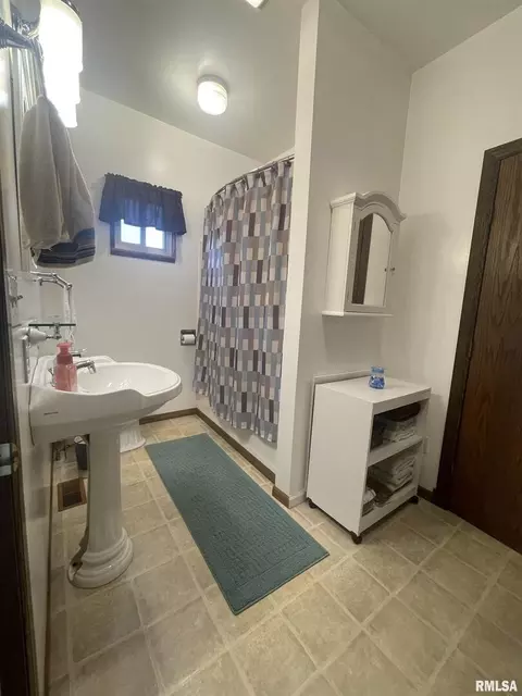 431 S Future St, Marion, IL 62959 photo 10