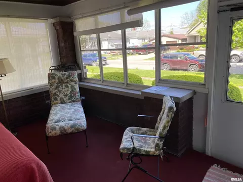220 N Cherry St, Centralia, IL 62801 photo 10