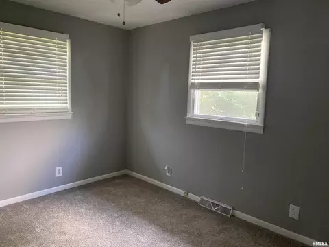 509 W 19th St, Metropolis, IL 62960 photo 11