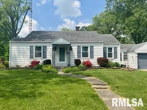2 Circle Dr, Centralia, IL 62801 photo 1