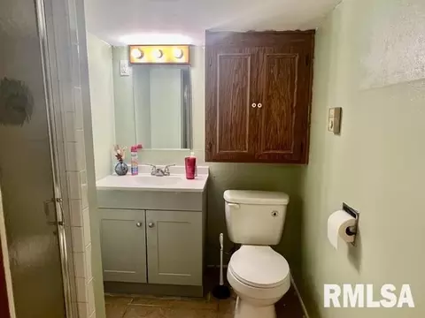 2 Circle Dr, Centralia, IL 62801 photo 10