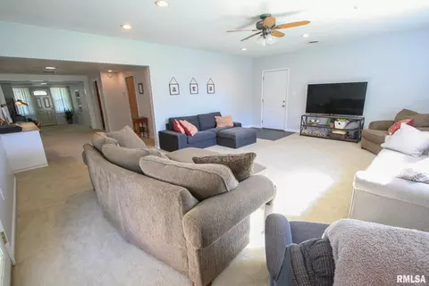 1603 Sunset Dr, Carmi, IL 62821 photo 24