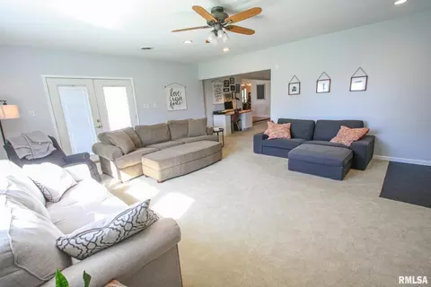 1603 Sunset Dr, Carmi, IL 62821 photo 25