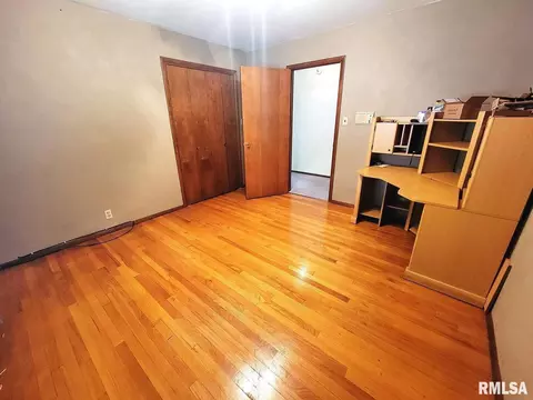 2602 Lincoln Ave, Odin, IL 62870 photo 31