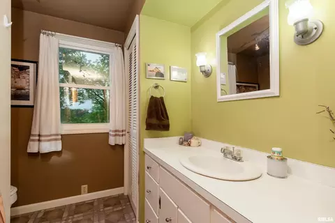 710 Balcom Rd, Anna, IL 62906 photo 15