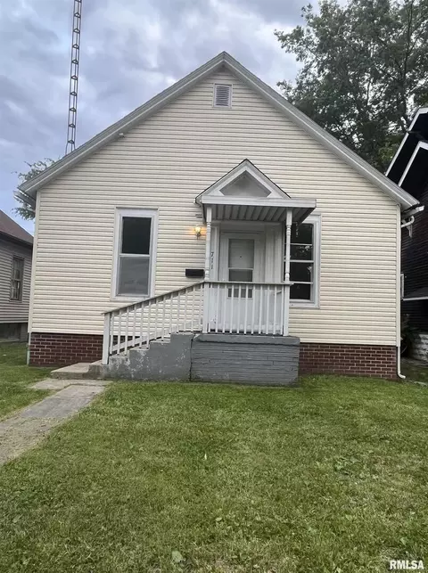 711 E Broadway, Centralia, IL 62801 photo 1
