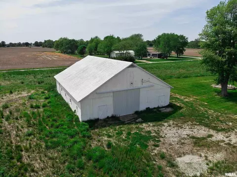 910 Middleton St, Iuka, IL 62849 photo 48