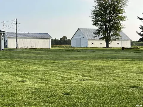 910 Middleton St, Iuka, IL 62849 photo 57