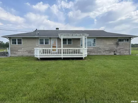 910 Middleton St, Iuka, IL 62849 photo 29
