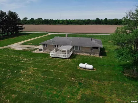 910 Middleton St, Iuka, IL 62849 photo 43