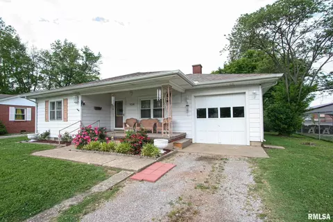 124 11th St, Carmi, IL 62821 photo 1