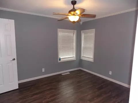 12 Park Lane Dr, Centralia, IL 62801 photo 11