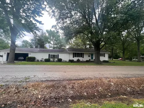 205 E Williams St, Benton, IL 62812 photo 23